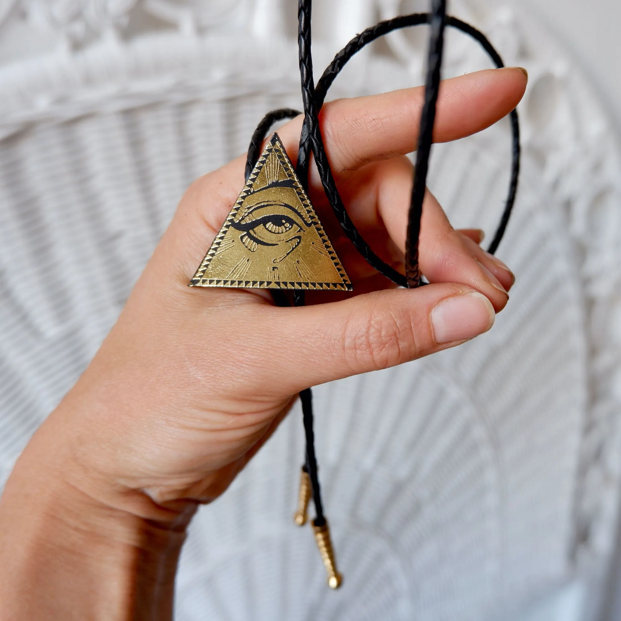 ALL SEEING EYE . bolo