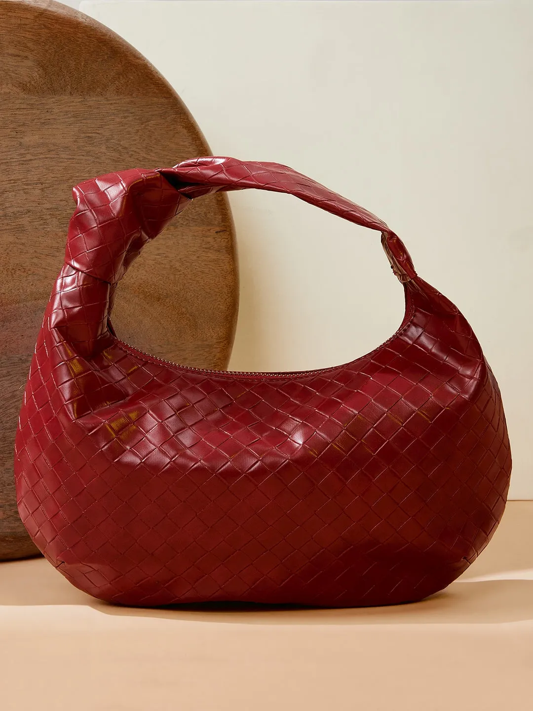 Berrylush Women Textured Red Weave Casual Regular Handbag