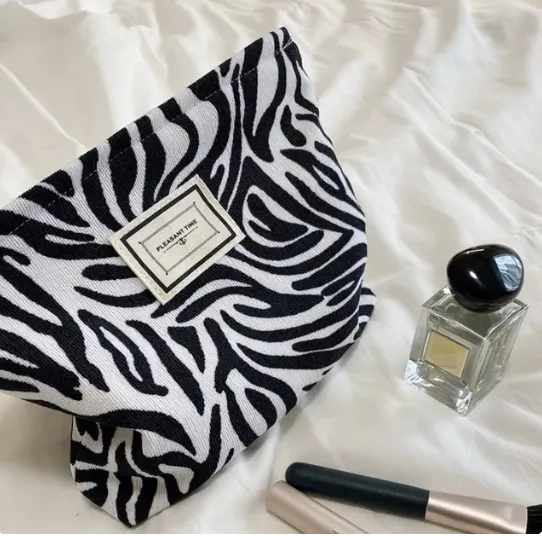 FA Make up Bag Cord Zebra