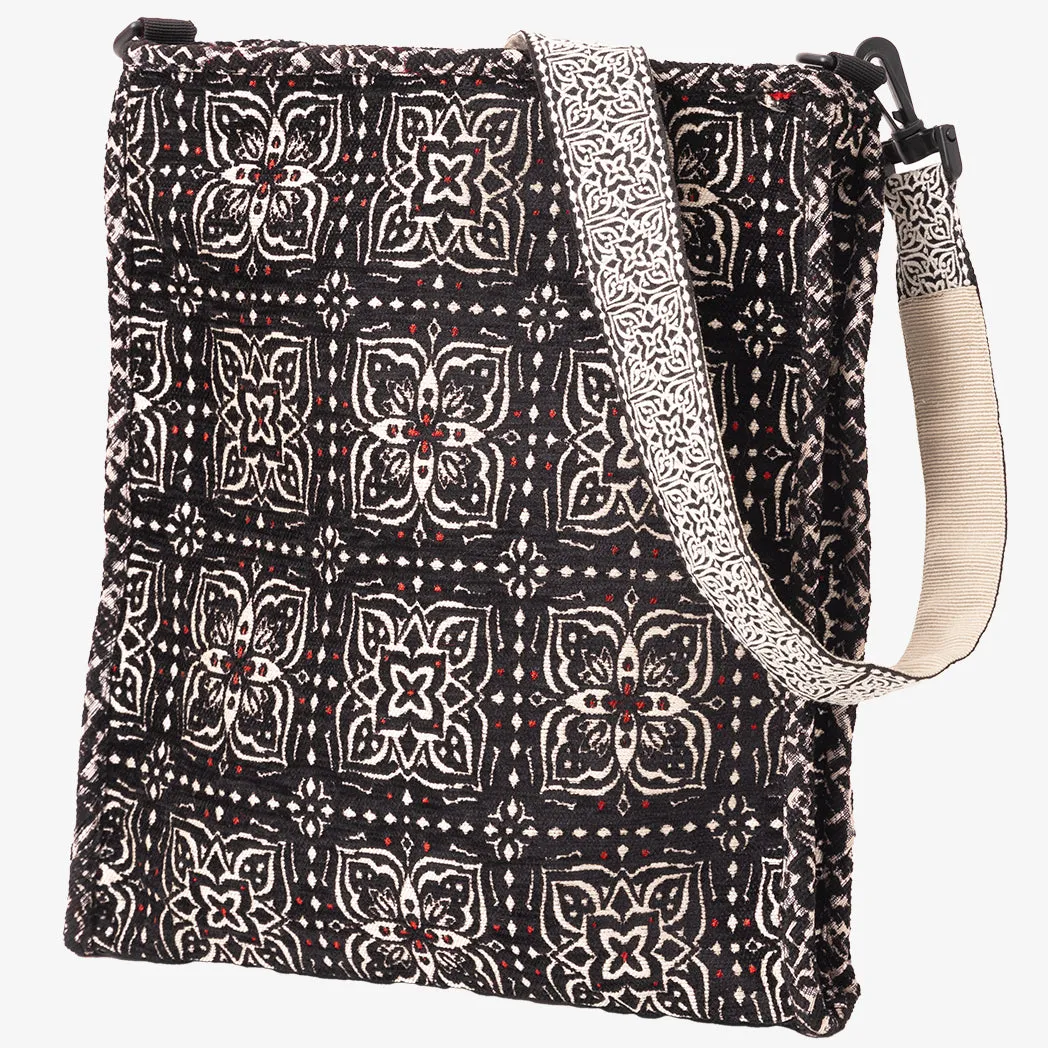 John’s Jacquard Shoulder Bag　Black combo