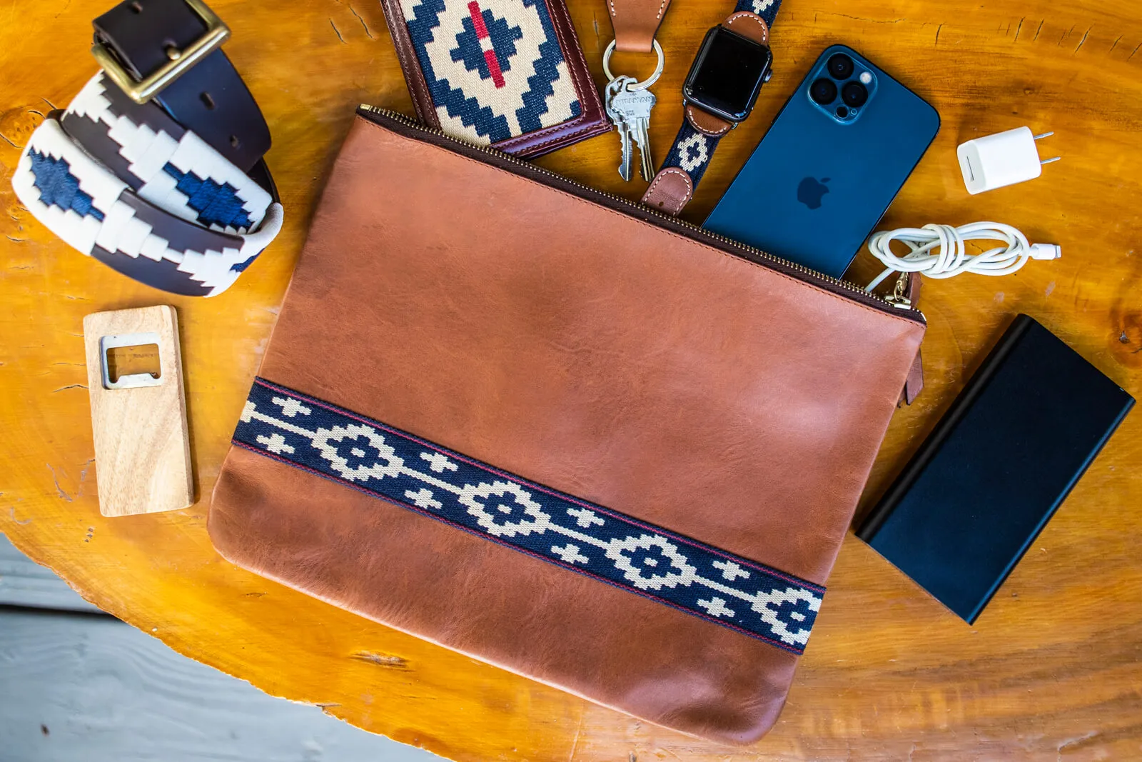 Limited Edition: Paloma Los Todos Pouch - Cognac