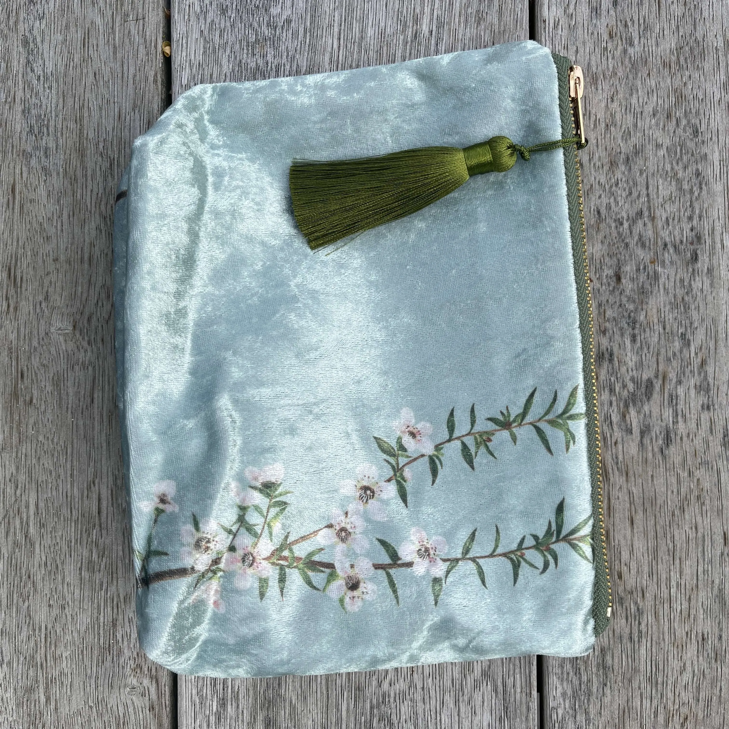 Mānuka Flower Velvet Cosmetic Bag