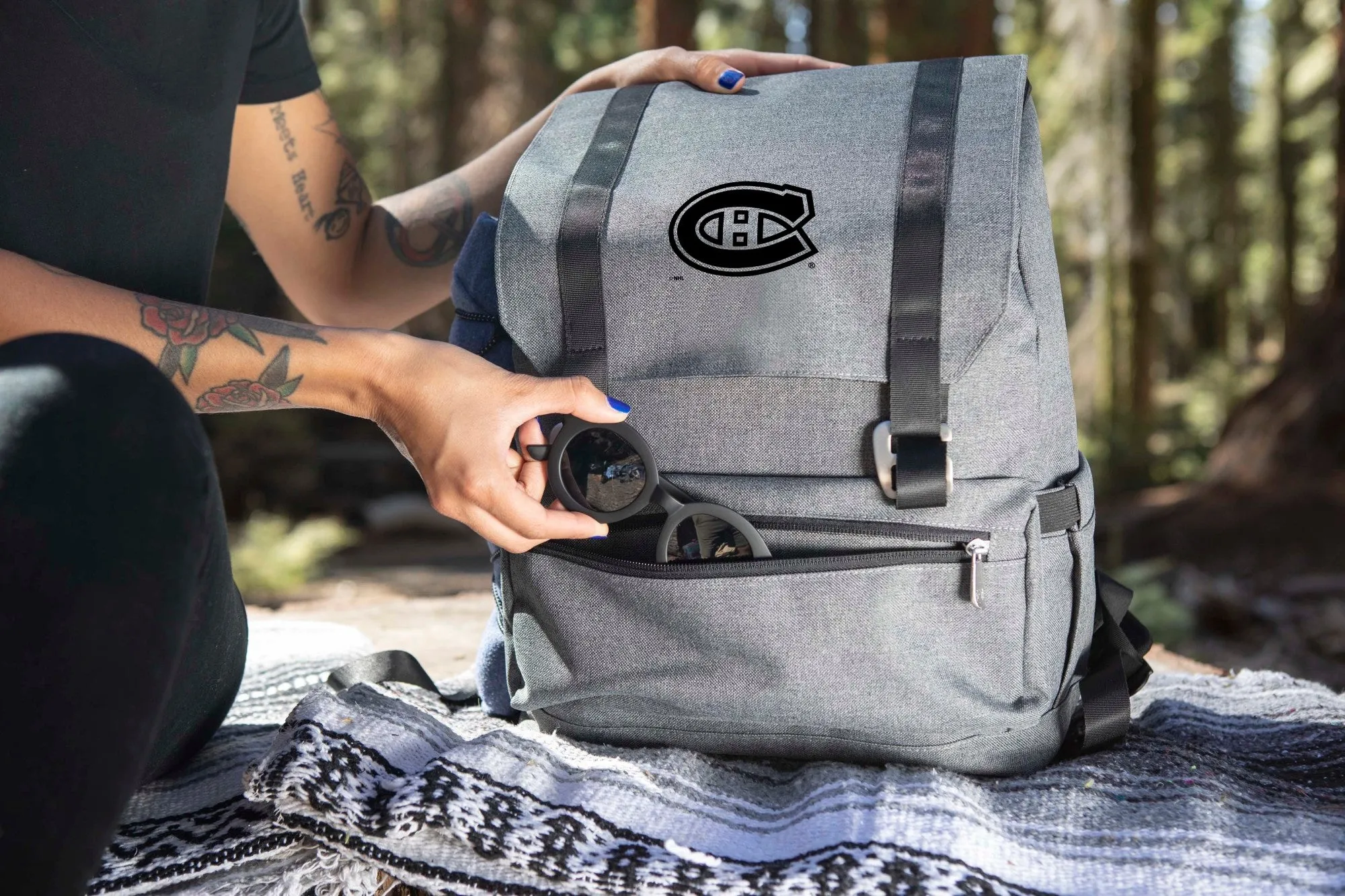 Montreal Canadiens - On The Go Traverse Backpack Cooler