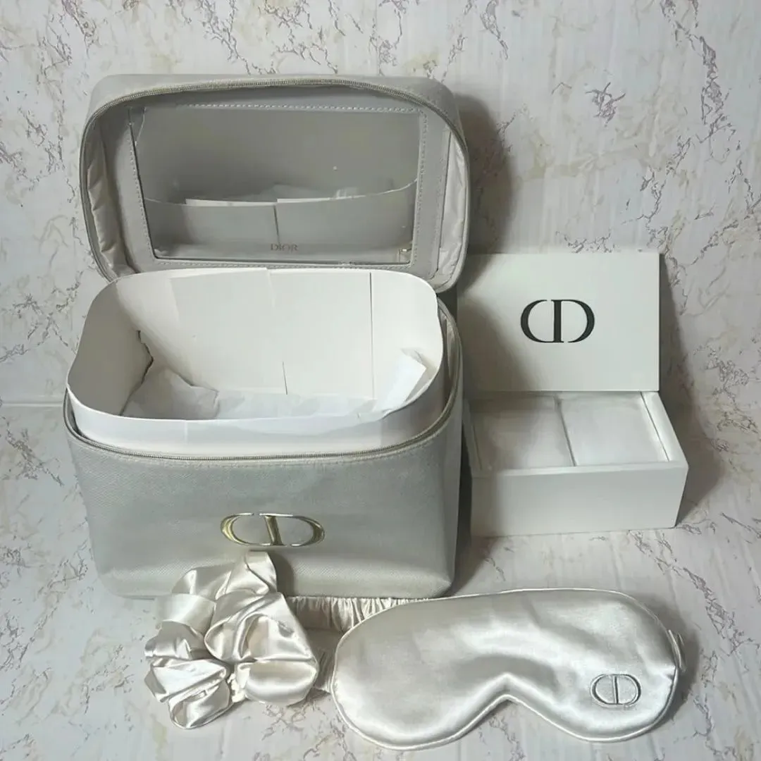 Premium D Luxe White and Gold Vanity Kit