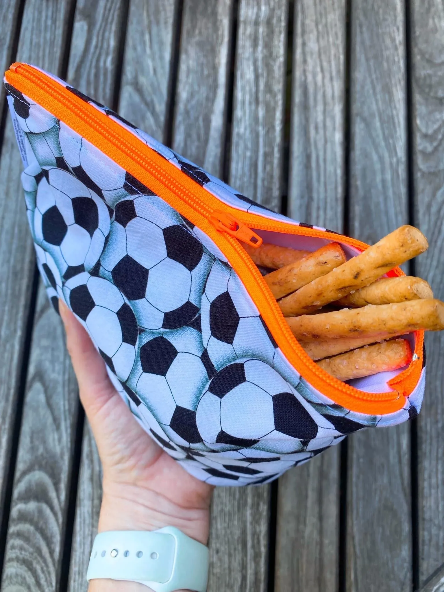 Sandwich Sized Reusable Zippered Bag Gingham Navy Blue