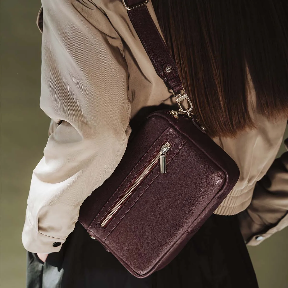 The Buena Vista Camera Bag Plum