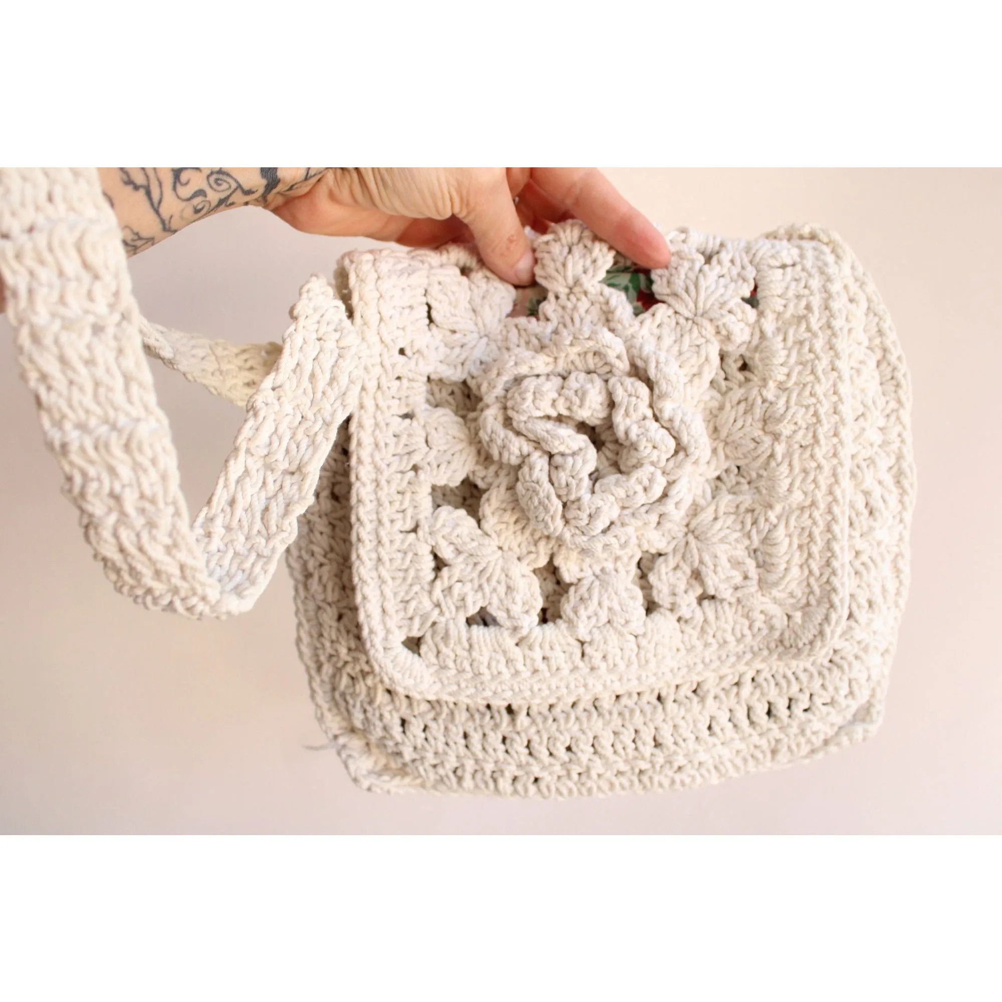 Vintage 1960s 1970s White Crochet Bag