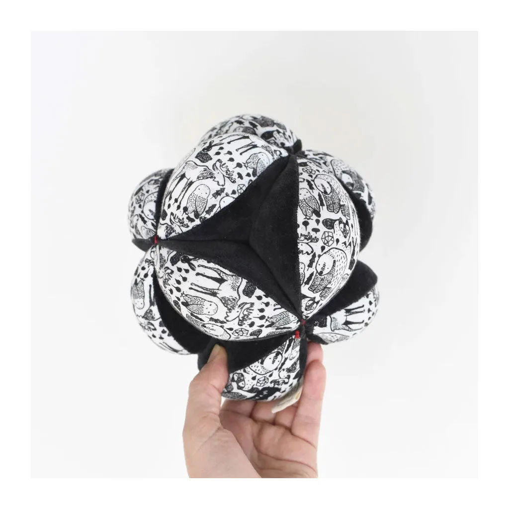 Wee Gallery Organic Sensory Clutch Ball - Nordic